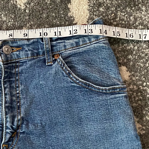 Levi’s Vintage 550 Relaxed Bootcut Womens Jeans - Picture 10 of 13